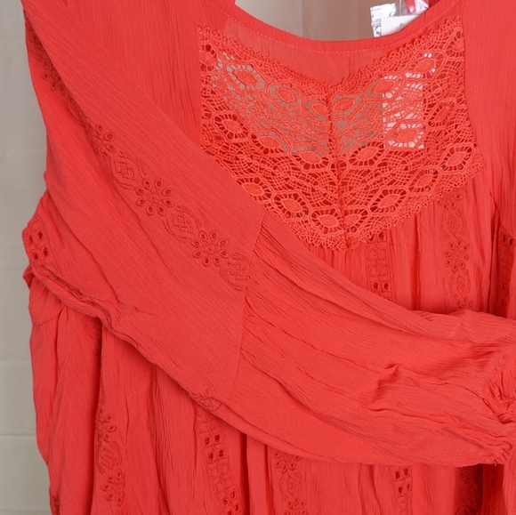 NWT Boho Tunic Embroidered Open Back Adiva Size Medium - Picture 3 of 16